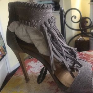 Chinese Laundry Dress sandal in split suede